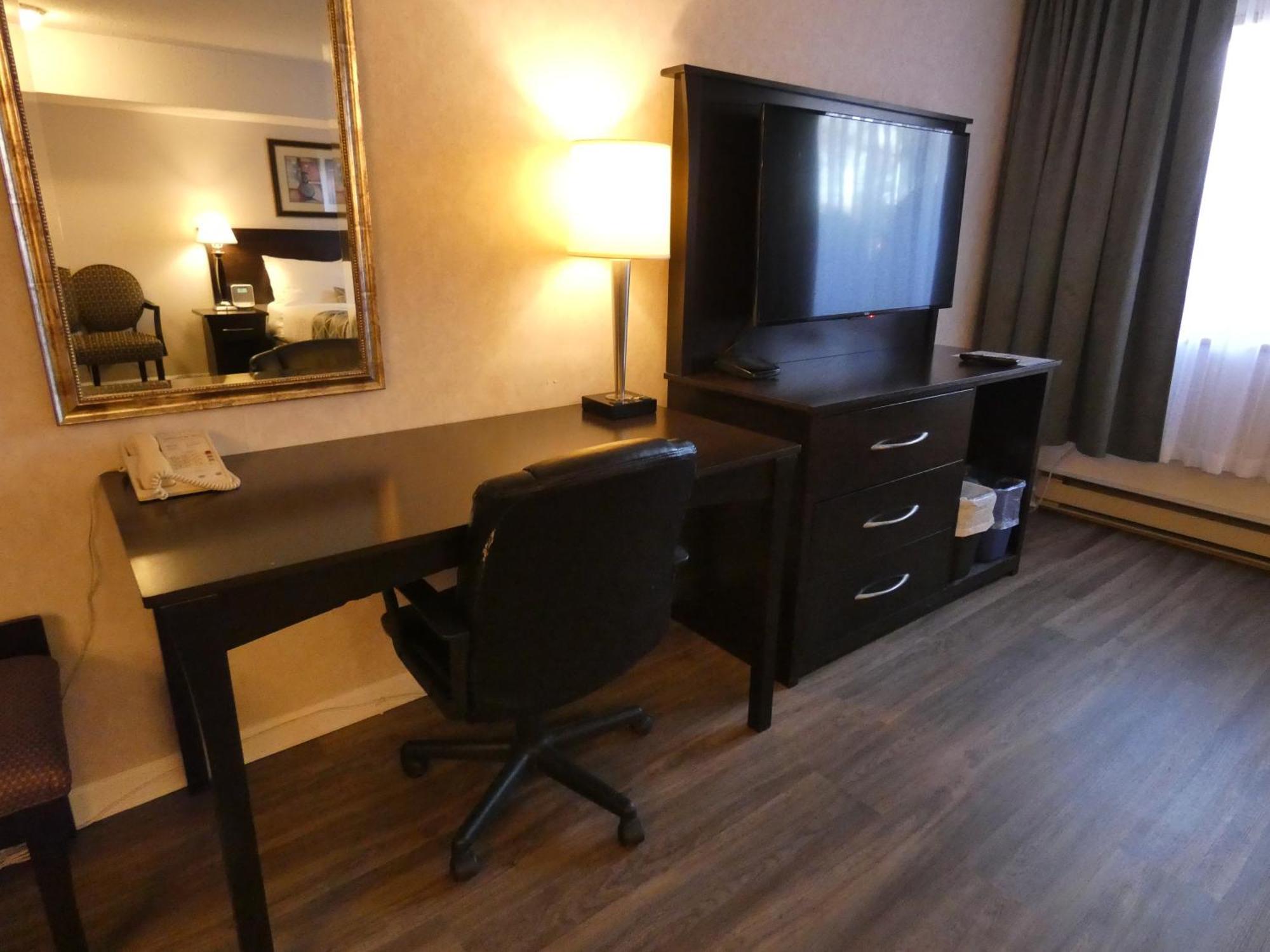 Dilworth Inn Келоуна Экстерьер фото