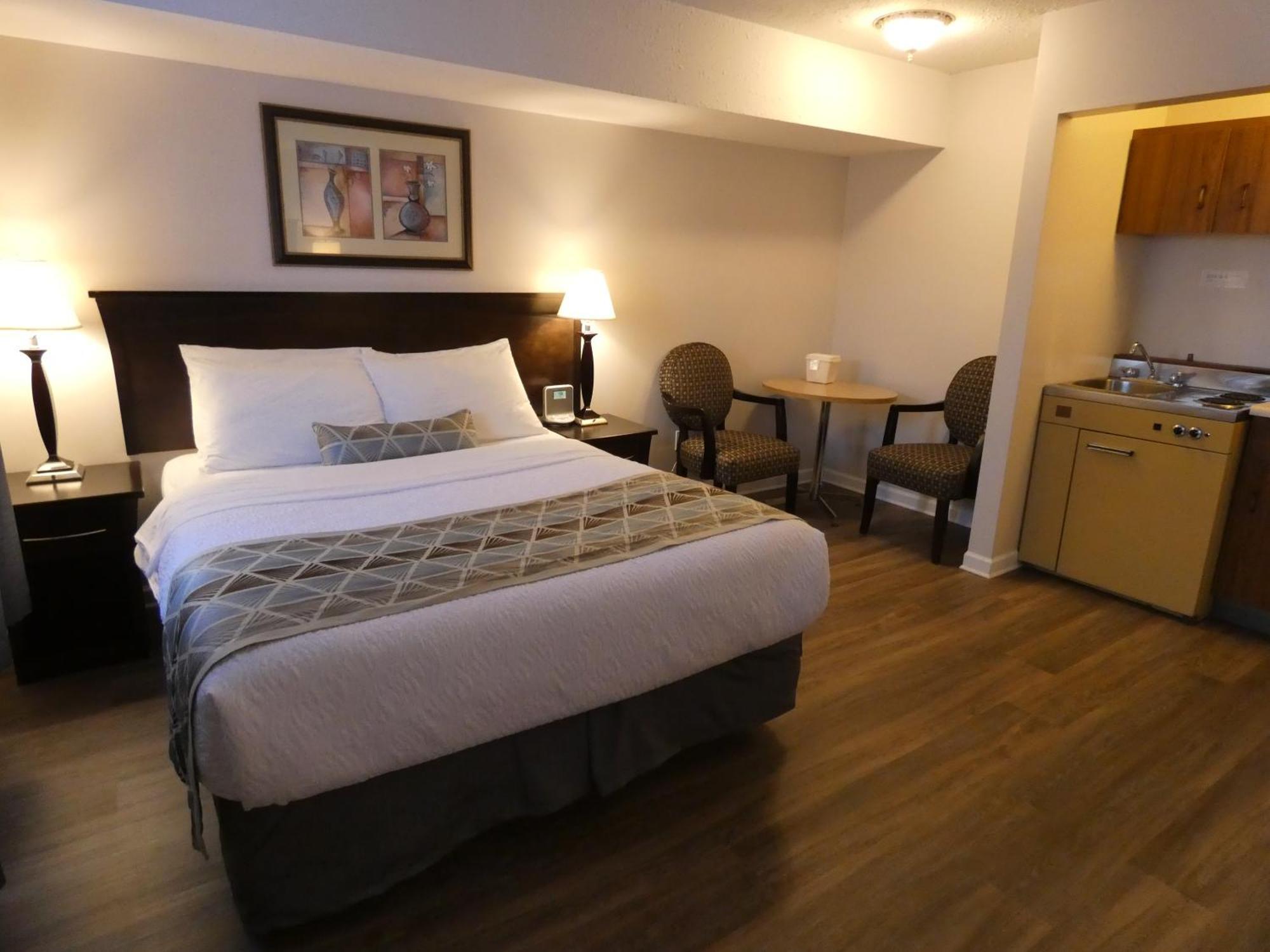 Dilworth Inn Келоуна Экстерьер фото